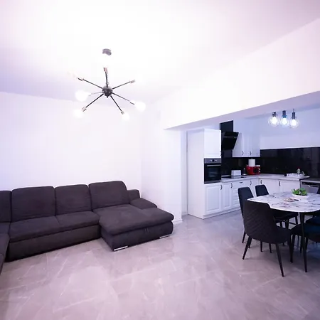Apartment Apartalux Premium *